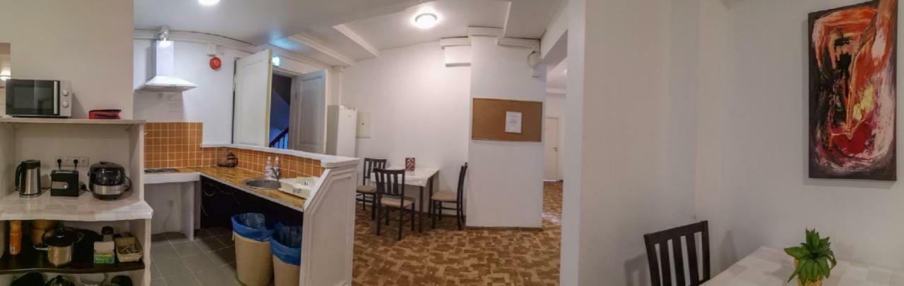 Villa Kadriorg Hostel タリン 部屋 写真